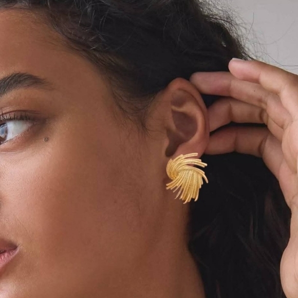 Vintage Earring Lot Floral, Twisted, Oval Doorknocker - Picture 3 of 12